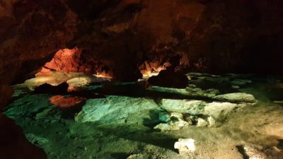 Bozkovské dolomitové jeskyně jezírko