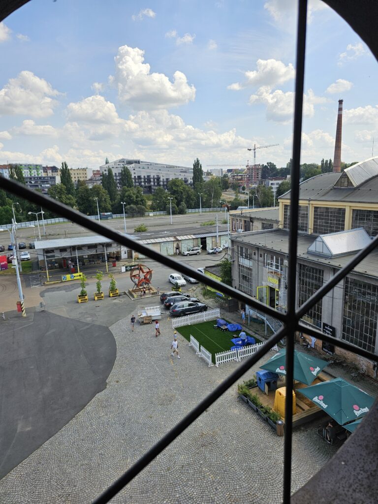 Rozhledny IX. Háčkovaná věž