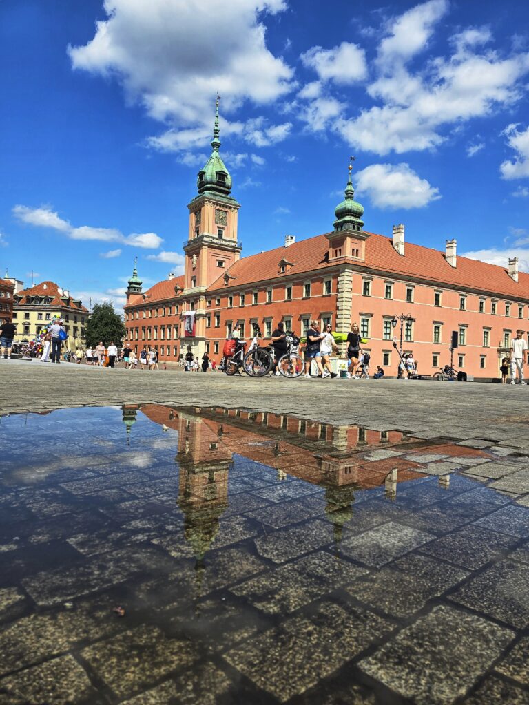 Náměstí Plac Zamkowy s hodinovou věží, Varšava