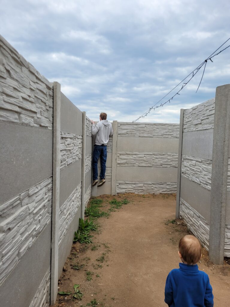 Svět Bludišť Drnholec: Výlet na větrníky Svět bludišť, Drnholec