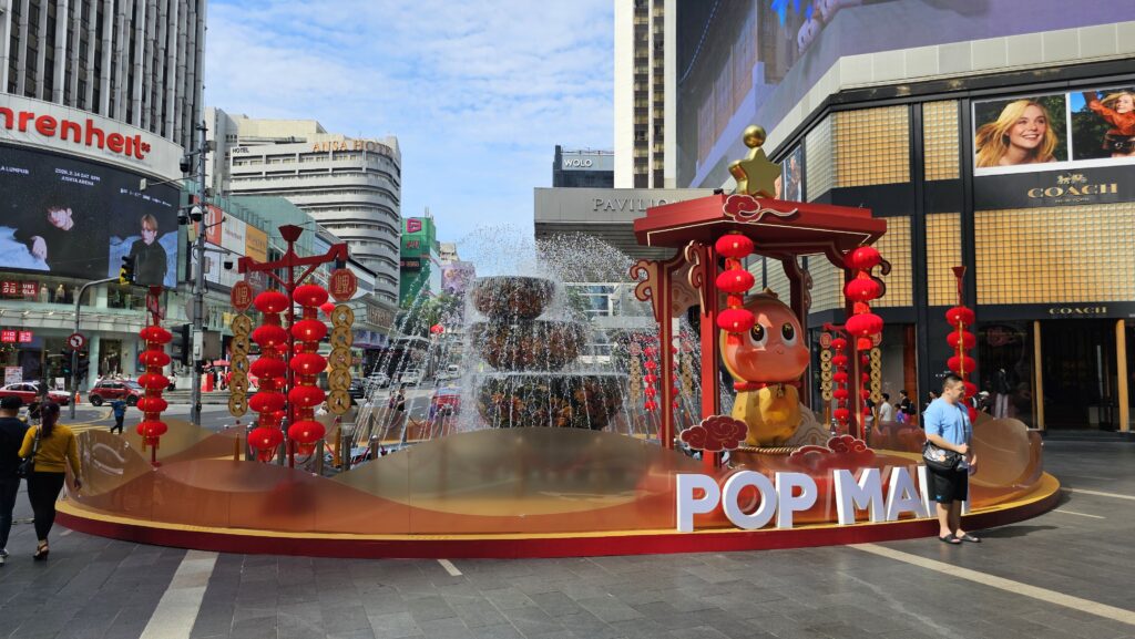 Druhý den v Kuala Lumpur - Bukit Bintang a Aquaria KLCC Bukit Bintang, Kuala Lumpur, Malajsie