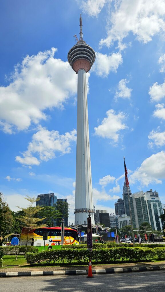 Den třetí - Kuala Lumpur Eco Park a lví tanec KL Tower, Kuala Lumpur, Malajsie