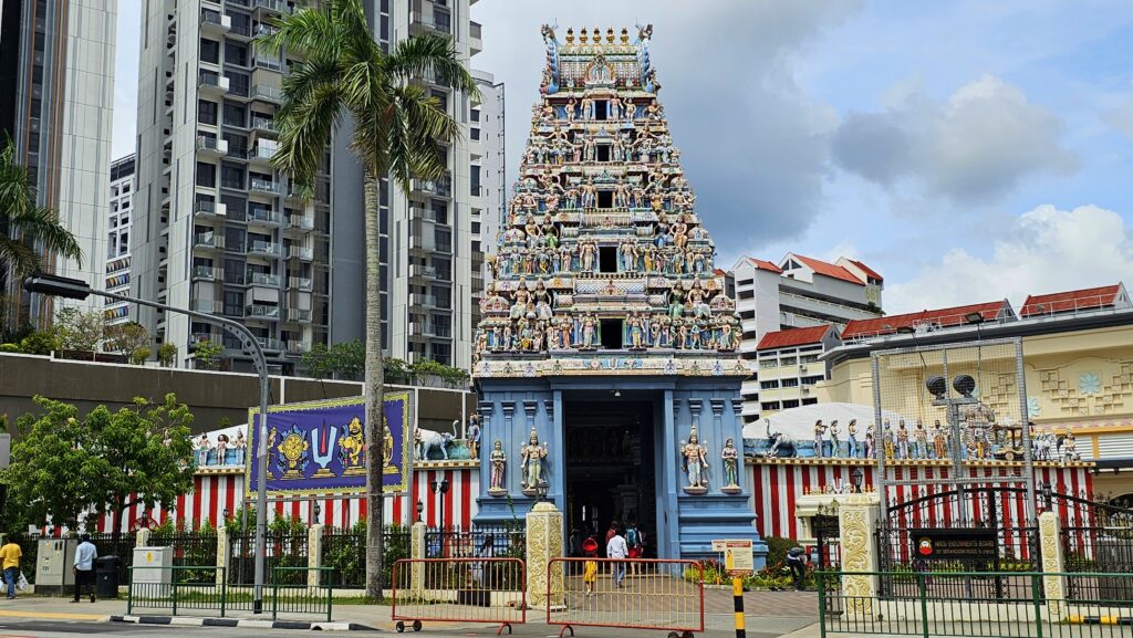 Den pátý - Singapur - Little india, Chinatown a orchideje Sri Srinivasa Perumal Temple,Little India, Singapur
