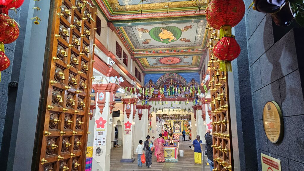 Den pátý - Singapur - Little india, Chinatown a orchideje Sri Mariamman Temple, Chinatown, Singapur