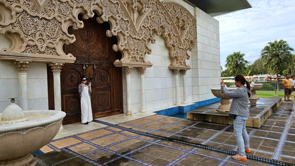 Den devátý - Putrajaya Moroccan Pavilion Putrajaya