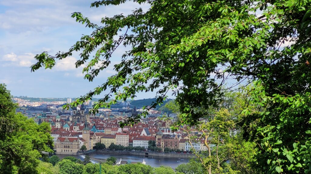 Praha stověžatá Petřínská rozhledna - Praha
